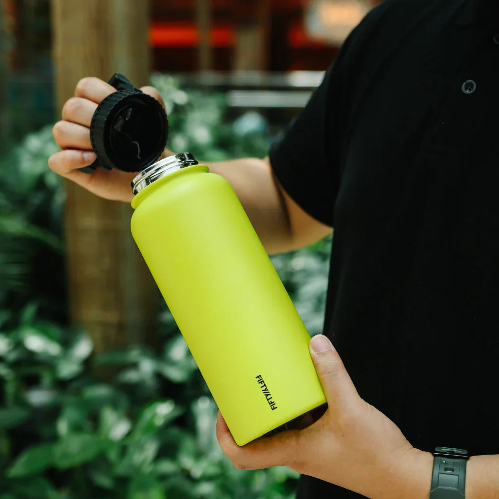 Fifty/Fifty 1L Bottle 3 Finger Lid - Lime Green - Tashqila Fifty/Fifty 1L Bottle 3 Finger Lid - Lime Green - Tashqila